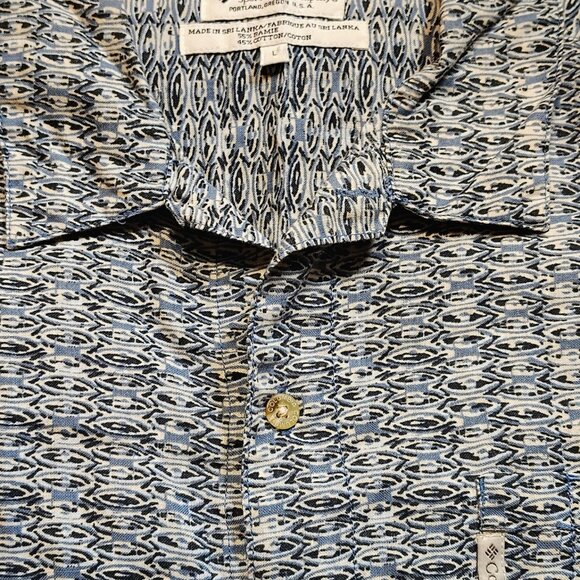 Vintage Columbia Sportswear Rayon Blend Shirt L Blue Tan Geometric Pattern - Picture 8 of 8